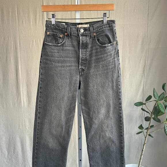 Levi's Ribcage Straight Ankle Women's Jeans - Picture 1 of 7